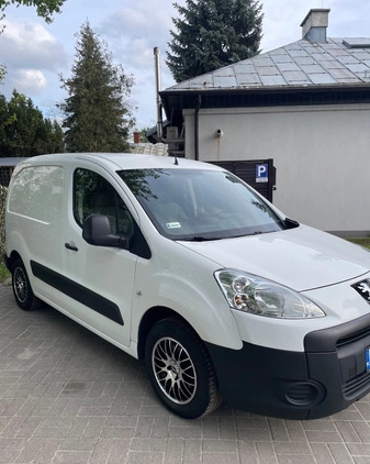 Peugeot Partner cena 17900 przebieg: 226069, rok produkcji 2010 z Warszawa małe 106